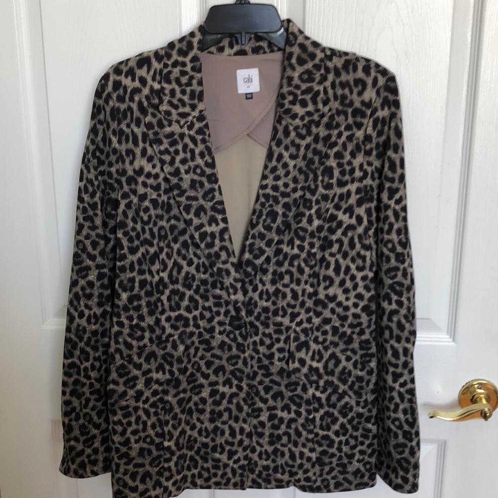 Cabi leopard print jacket 10